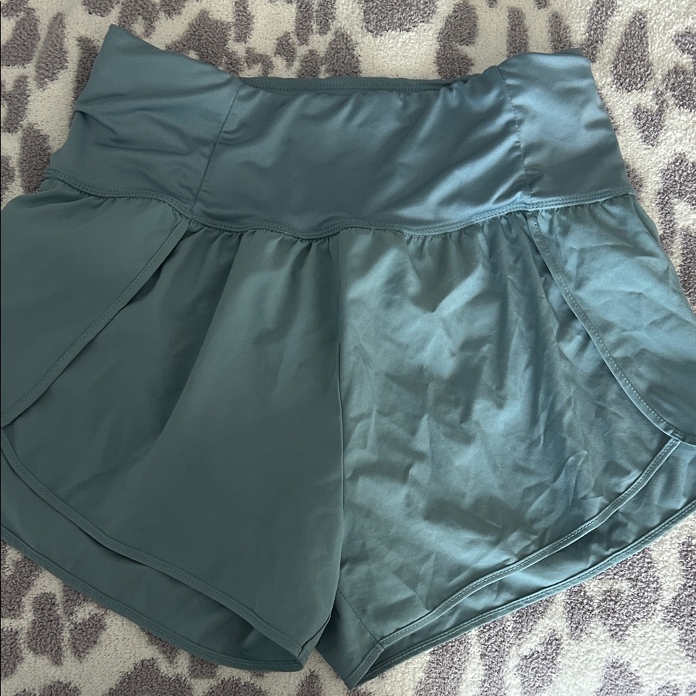 Love Tree Athletic Shorts in Teal